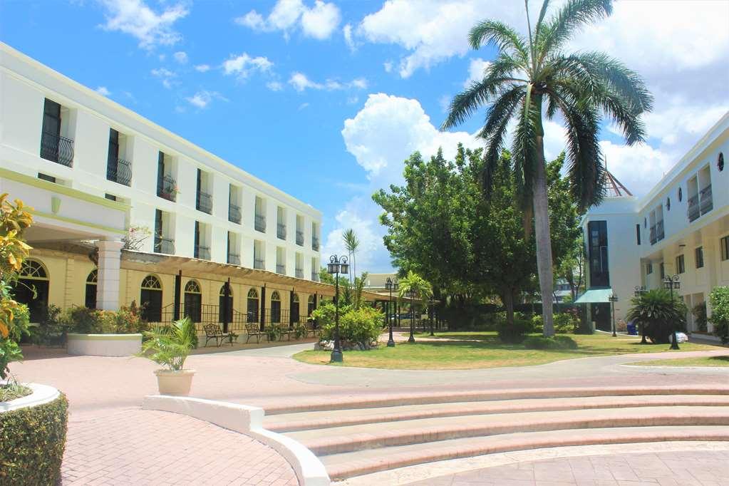 קינגסטון The Knutsford Court Hotel מראה חיצוני תמונה