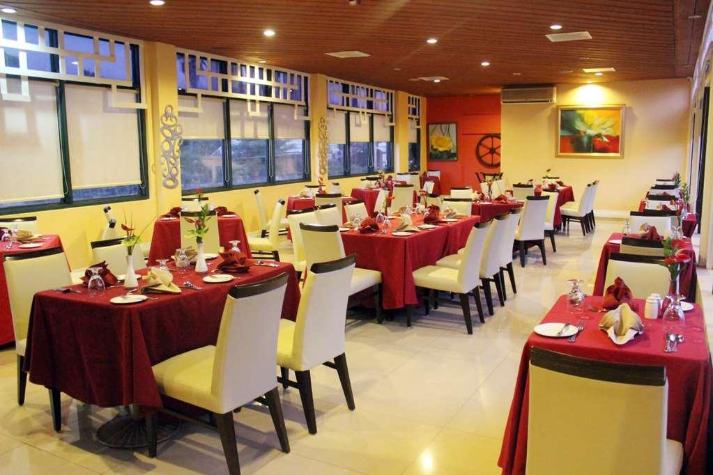 קינגסטון The Knutsford Court Hotel מסעדה תמונה