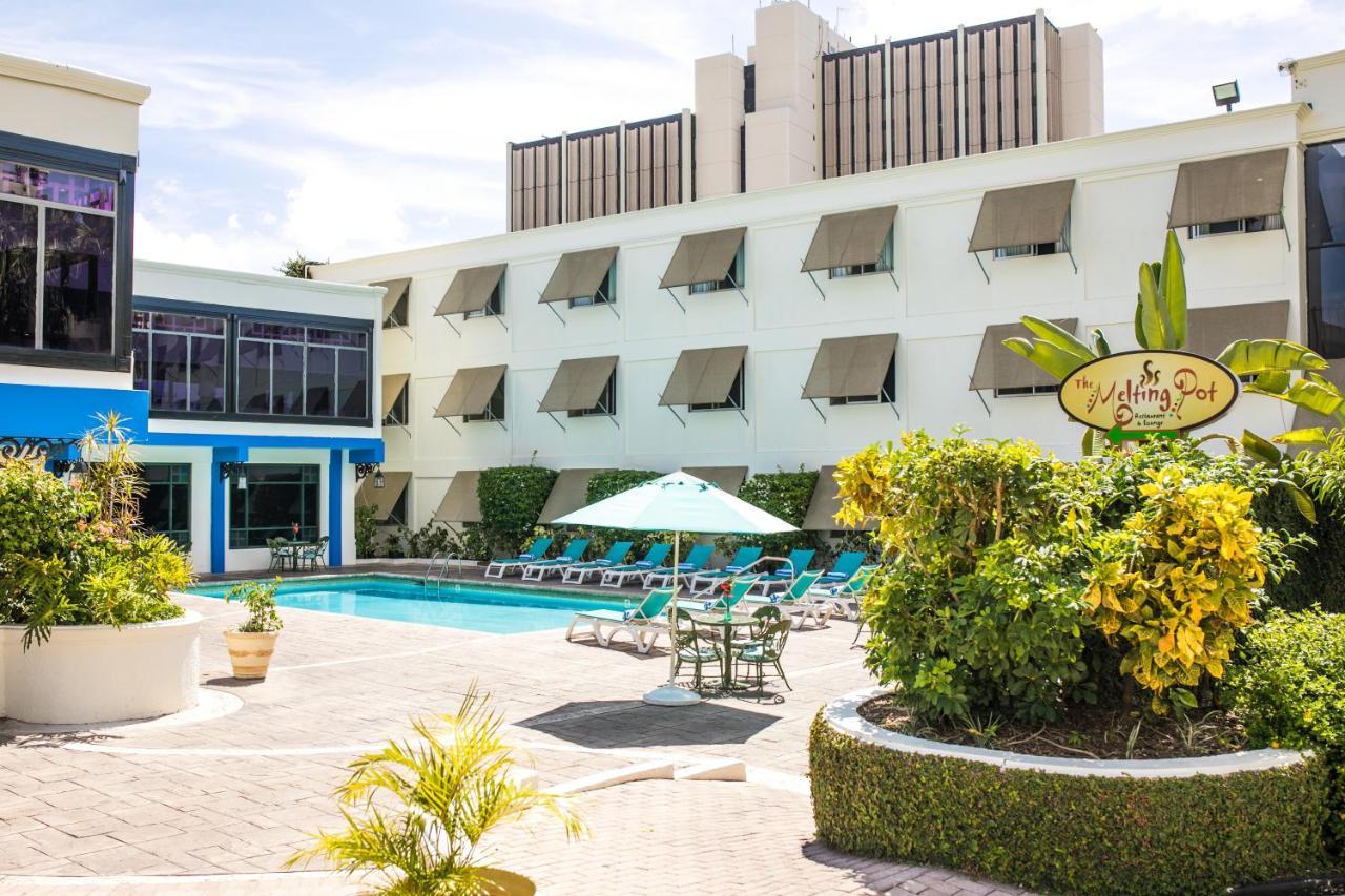 קינגסטון The Knutsford Court Hotel מראה חיצוני תמונה