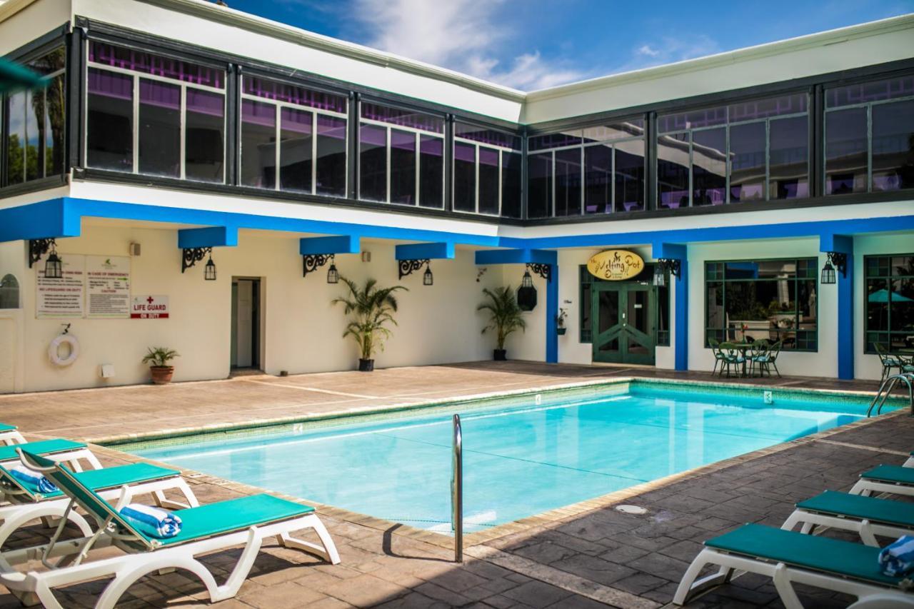 קינגסטון The Knutsford Court Hotel מראה חיצוני תמונה